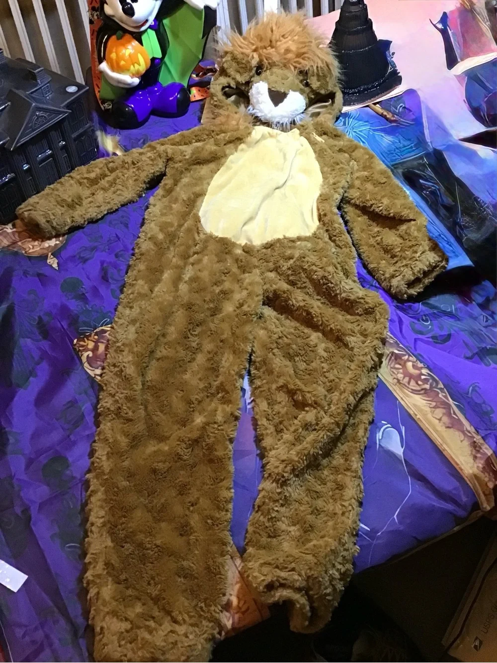 Hyde and eek lion halloween costume size 4-5